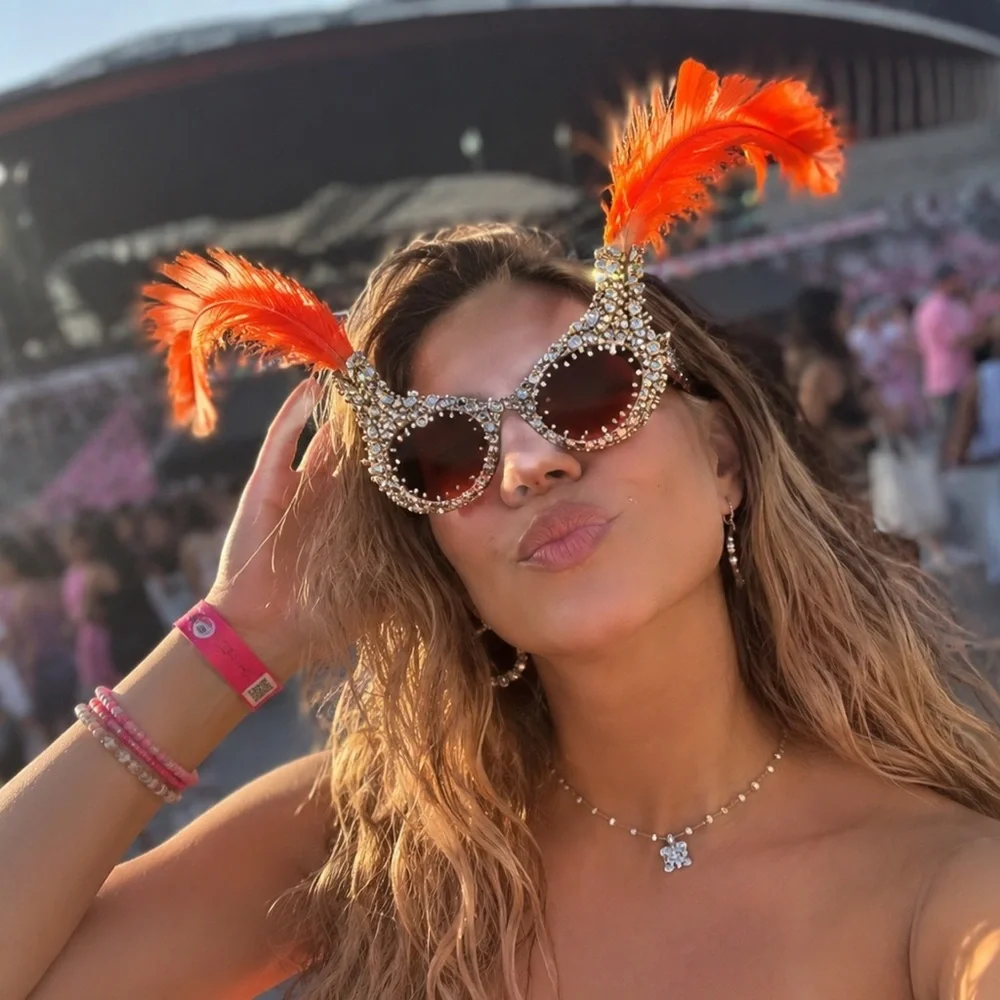 Karol G Lentes